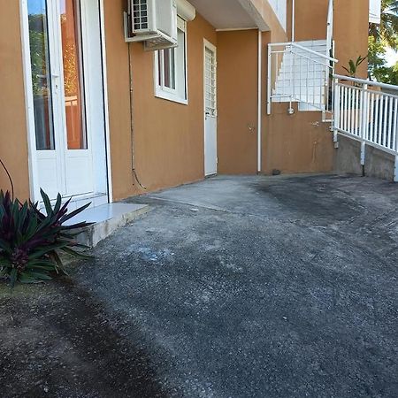 Charmant Petit T2 Dans Maison Vieux-Bourg Exterior photo